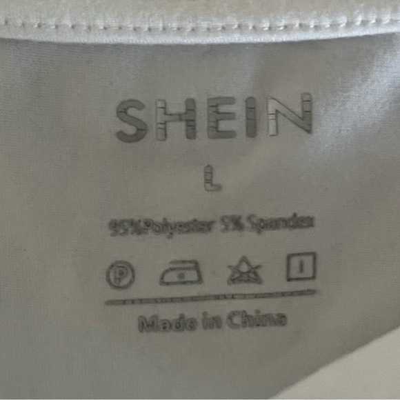 Cool Mom Tee Sz L Excellent condition - Picture 5 of 5